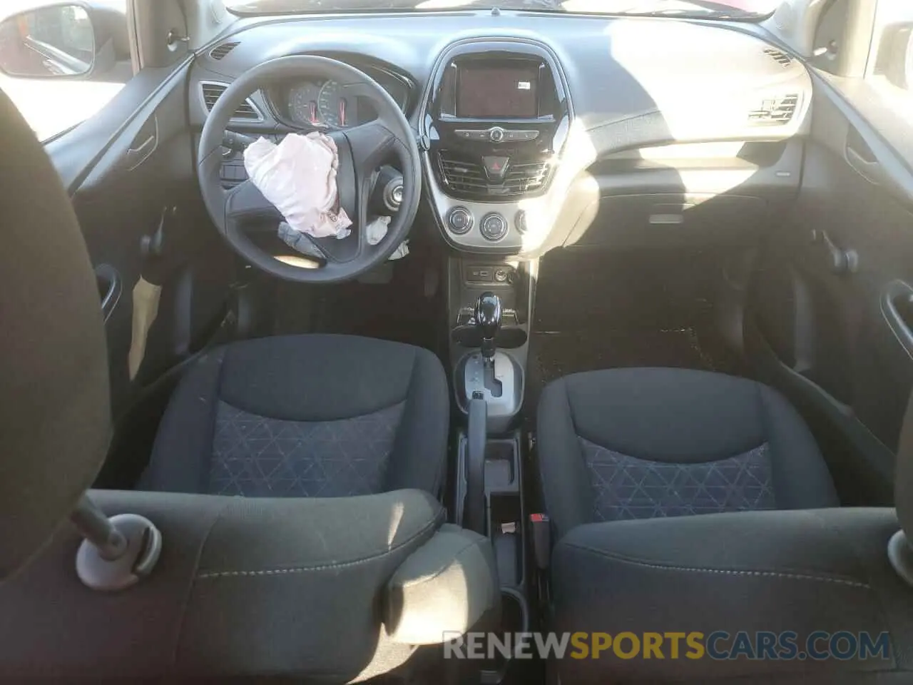 8 Photograph of a damaged car KL8CB6SA0NC026354 CHEVROLET SPARK 2022