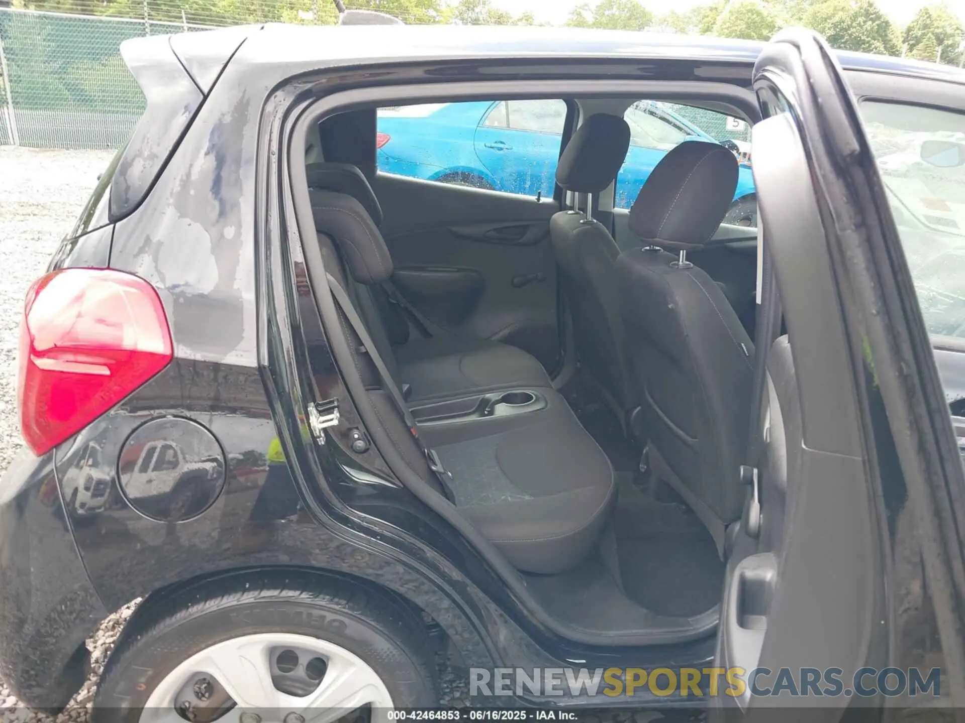 8 Photograph of a damaged car KL8CB6SA2NC035704 CHEVROLET SPARK 2022