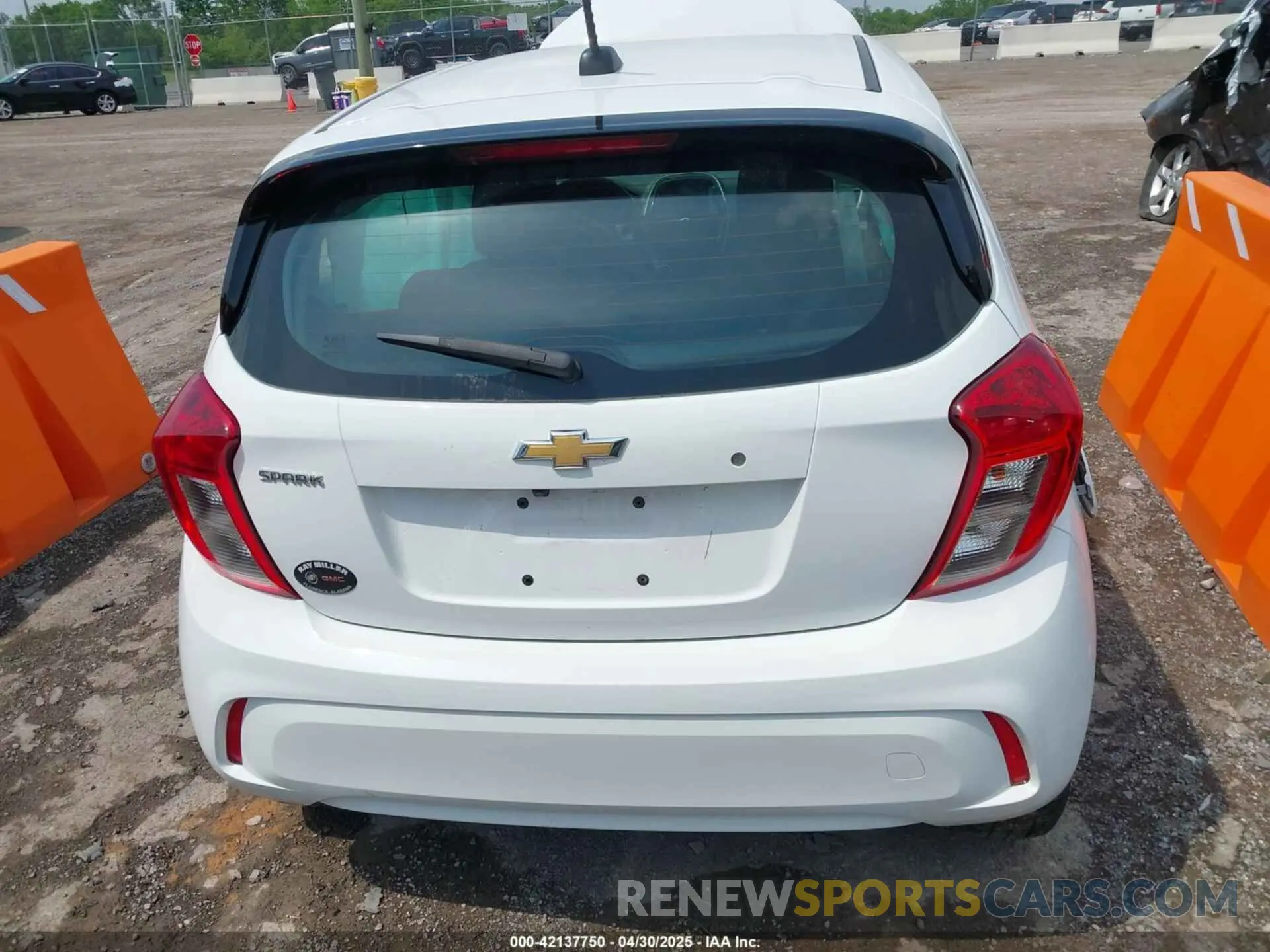 16 Photograph of a damaged car KL8CB6SA2NC036819 CHEVROLET SPARK 2022
