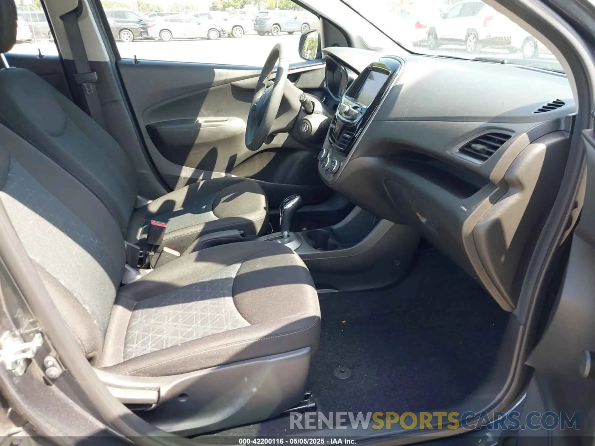 5 Photograph of a damaged car KL8CB6SA3NC030673 CHEVROLET SPARK 2022
