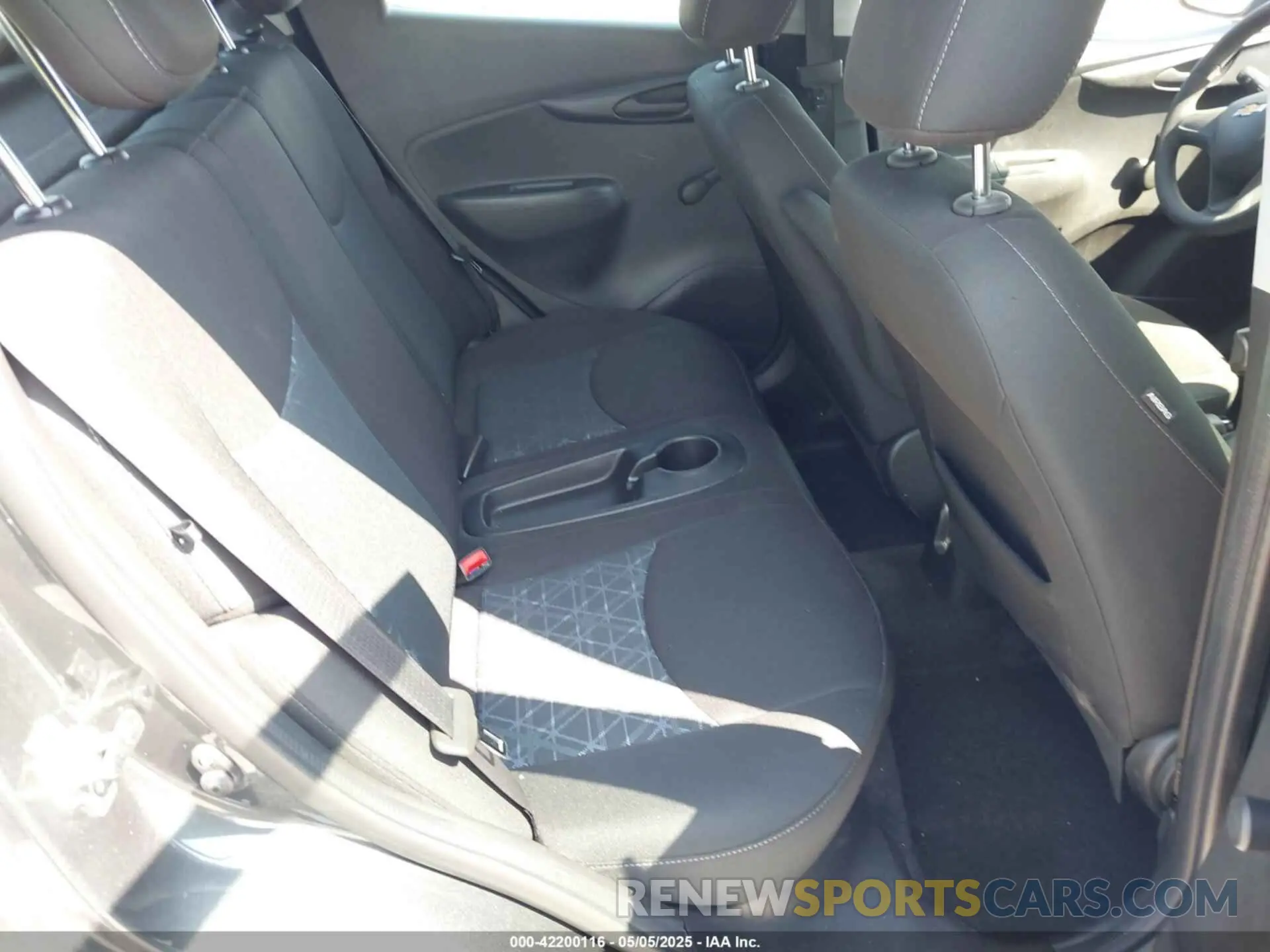 8 Photograph of a damaged car KL8CB6SA3NC030673 CHEVROLET SPARK 2022