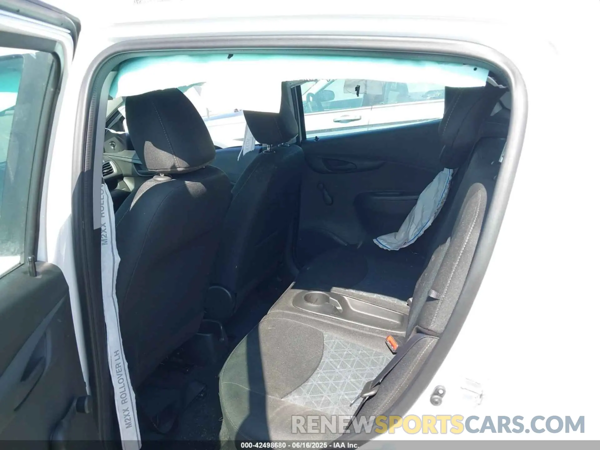 8 Photograph of a damaged car KL8CB6SA9NC013876 CHEVROLET SPARK 2022
