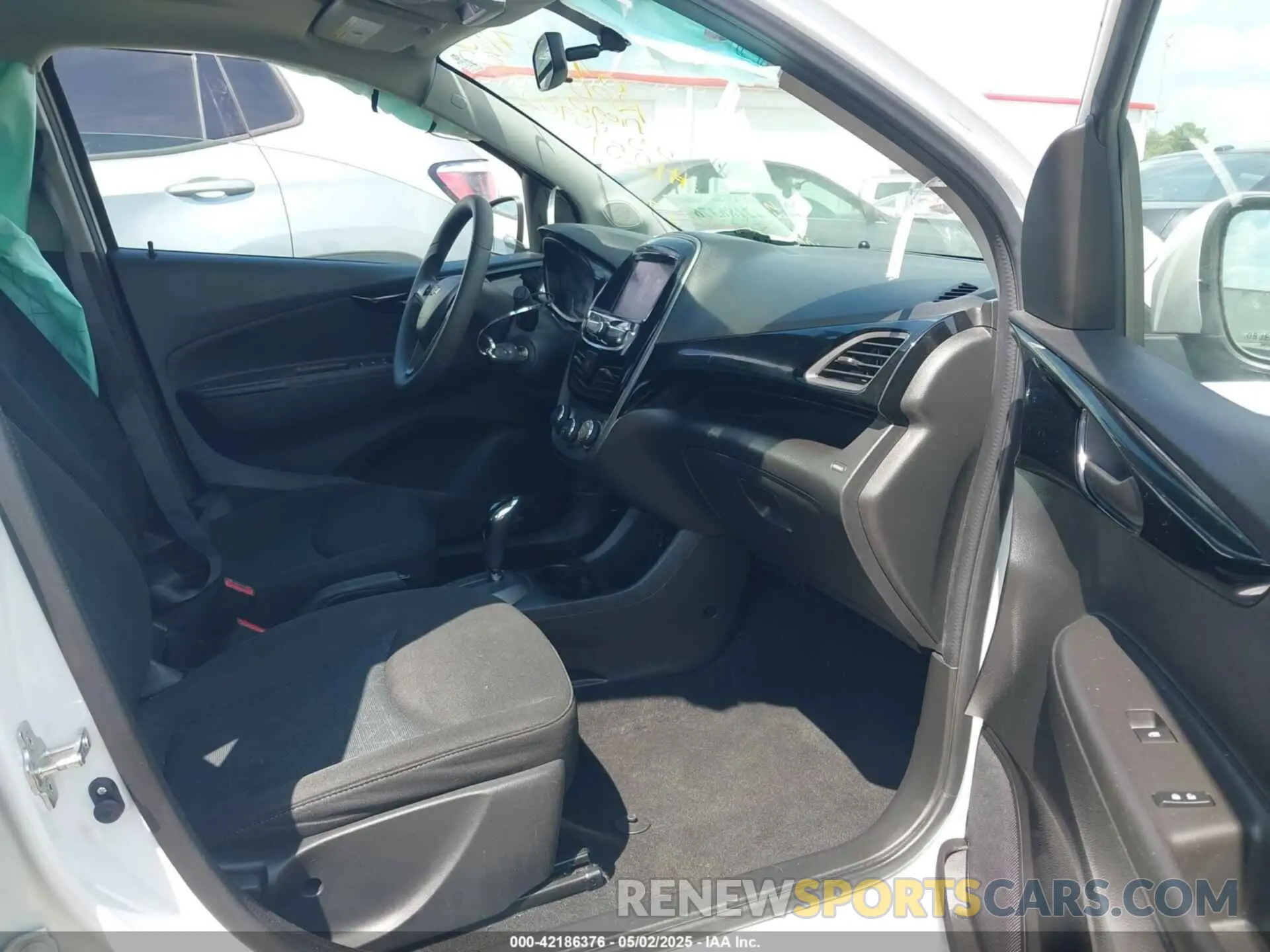5 Photograph of a damaged car KL8CD6SA0NC011251 CHEVROLET SPARK 2022
