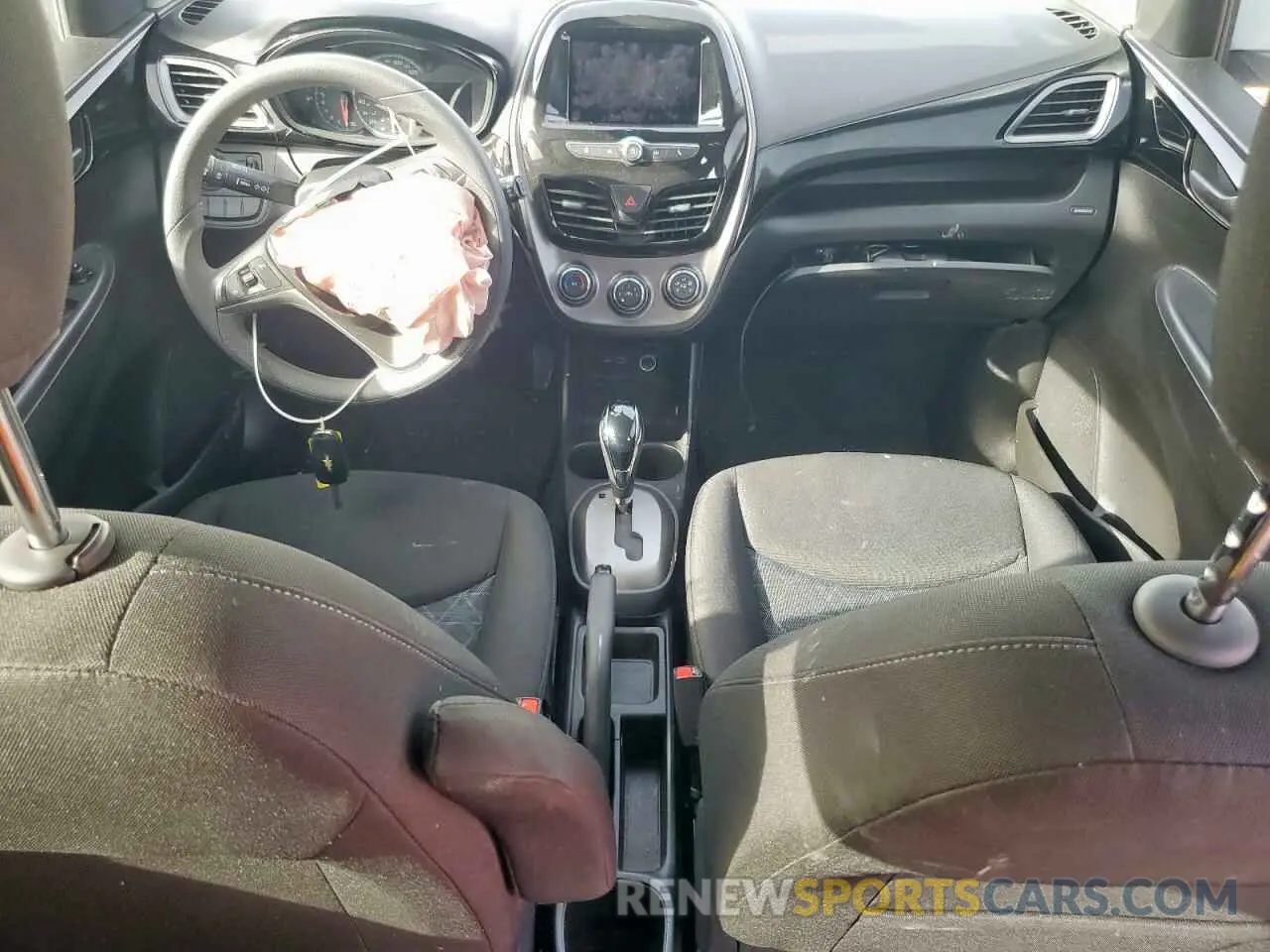 8 Photograph of a damaged car KL8CD6SA1NC005667 CHEVROLET SPARK 2022