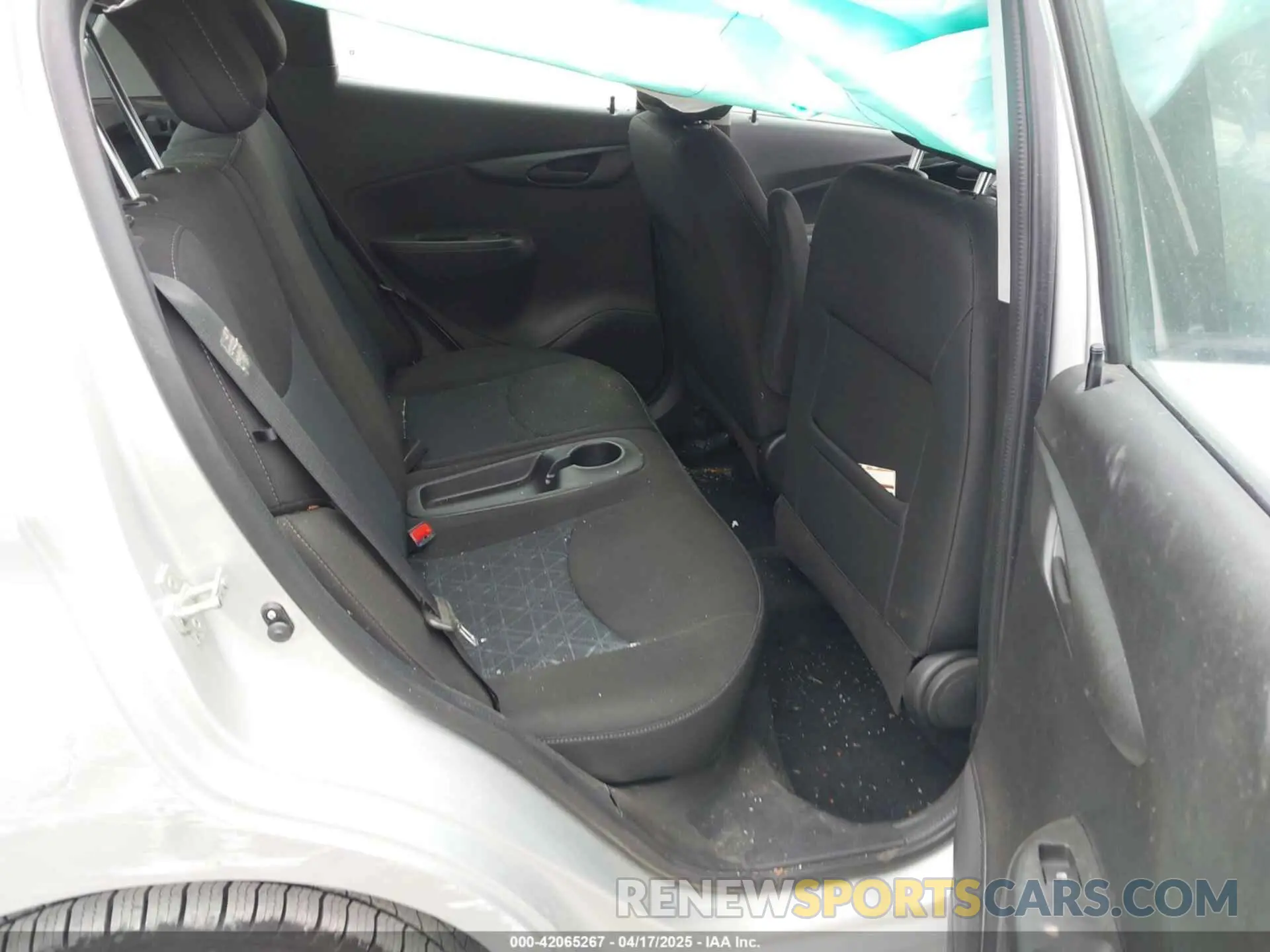 8 Photograph of a damaged car KL8CD6SA1NC021917 CHEVROLET SPARK 2022