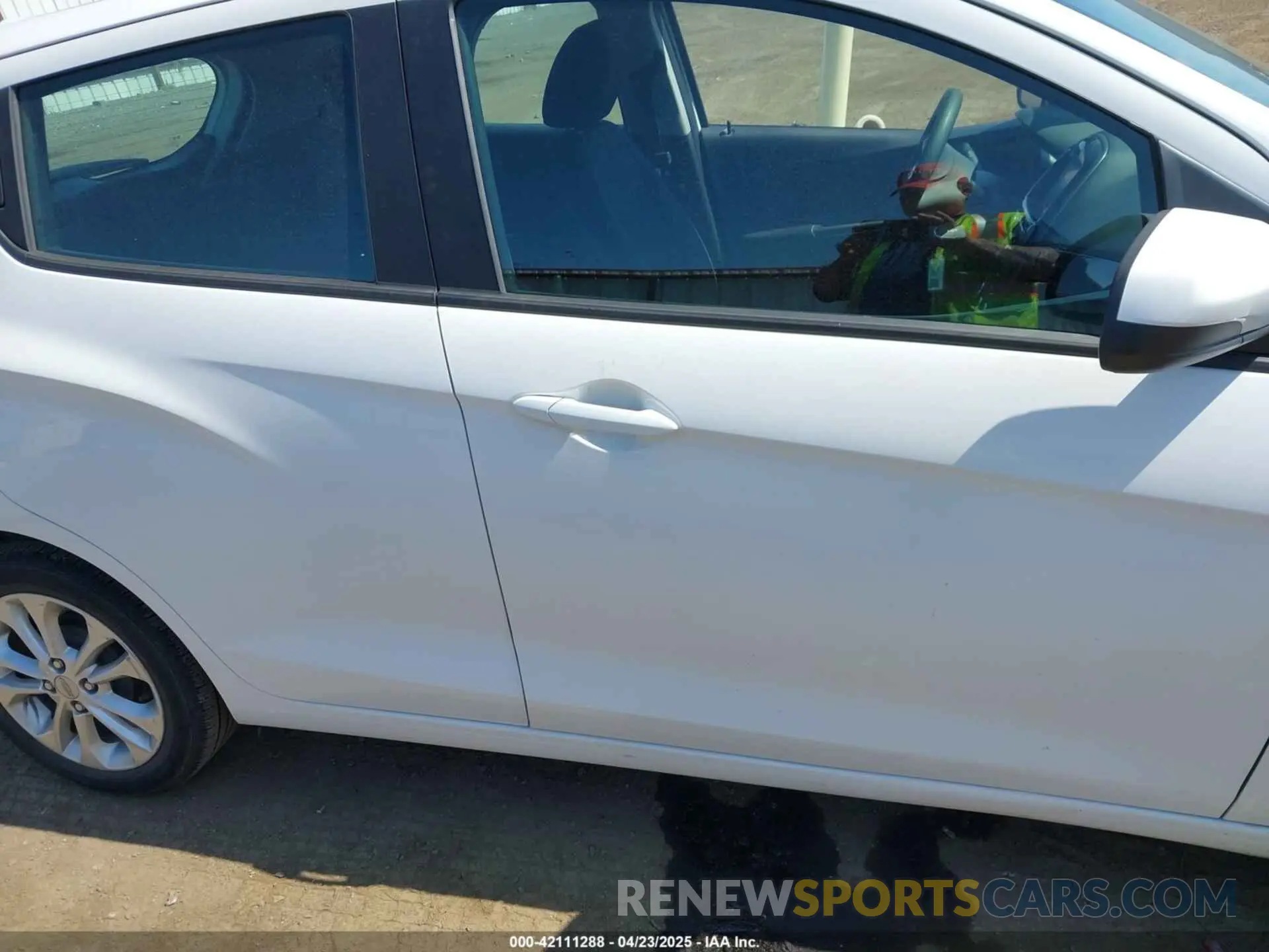 13 Photograph of a damaged car KL8CD6SA4NC012919 CHEVROLET SPARK 2022