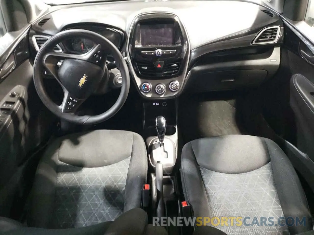 8 Photograph of a damaged car KL8CD6SA5NC019104 CHEVROLET SPARK 2022
