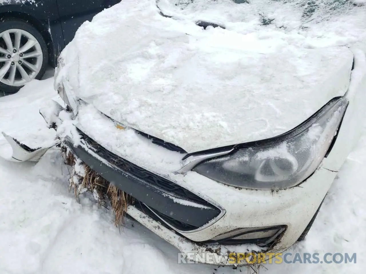 11 Photograph of a damaged car KL8CD6SA5NC023587 CHEVROLET SPARK 2022