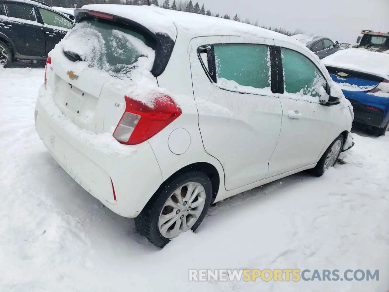 3 Photograph of a damaged car KL8CD6SA5NC023587 CHEVROLET SPARK 2022