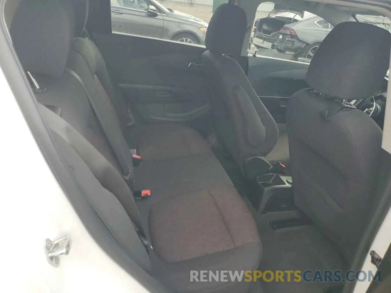 10 Photograph of a damaged car KL8CD6SA5NC039157 CHEVROLET SPARK 2022