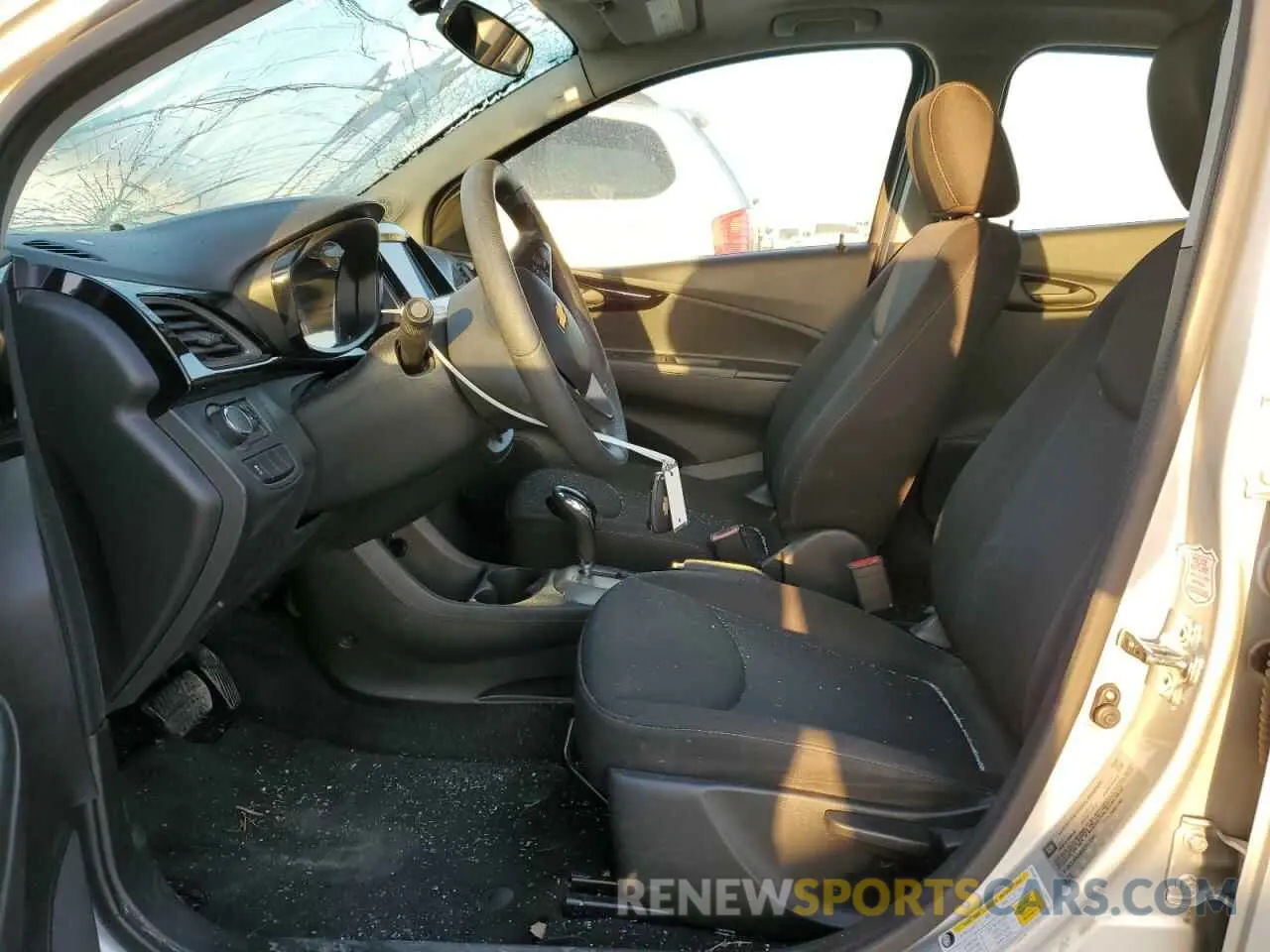 7 Photograph of a damaged car KL8CD6SA6NC017393 CHEVROLET SPARK 2022