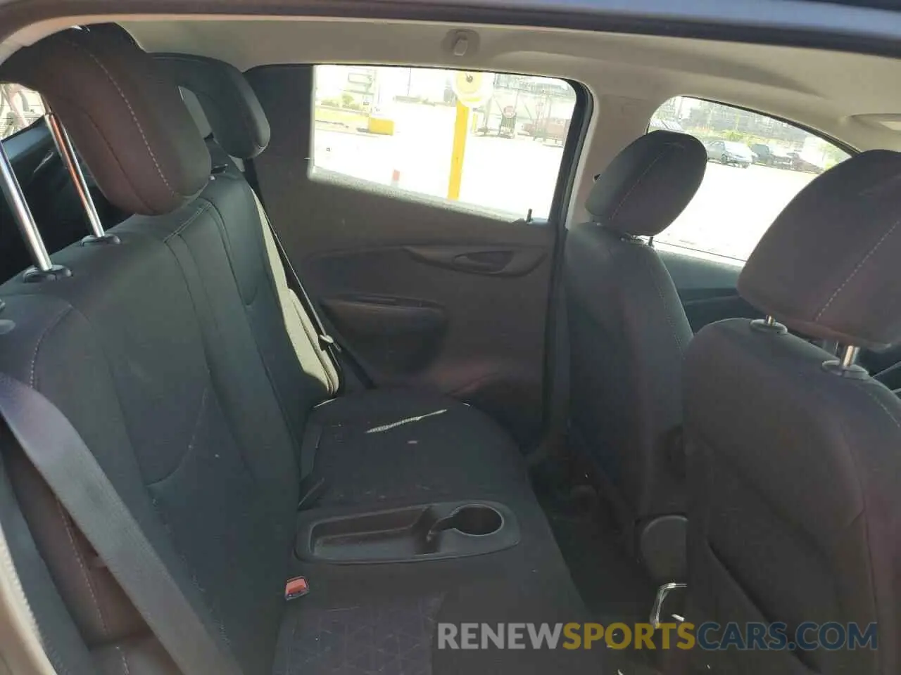 10 Photograph of a damaged car KL8CD6SA7NC005382 CHEVROLET SPARK 2022
