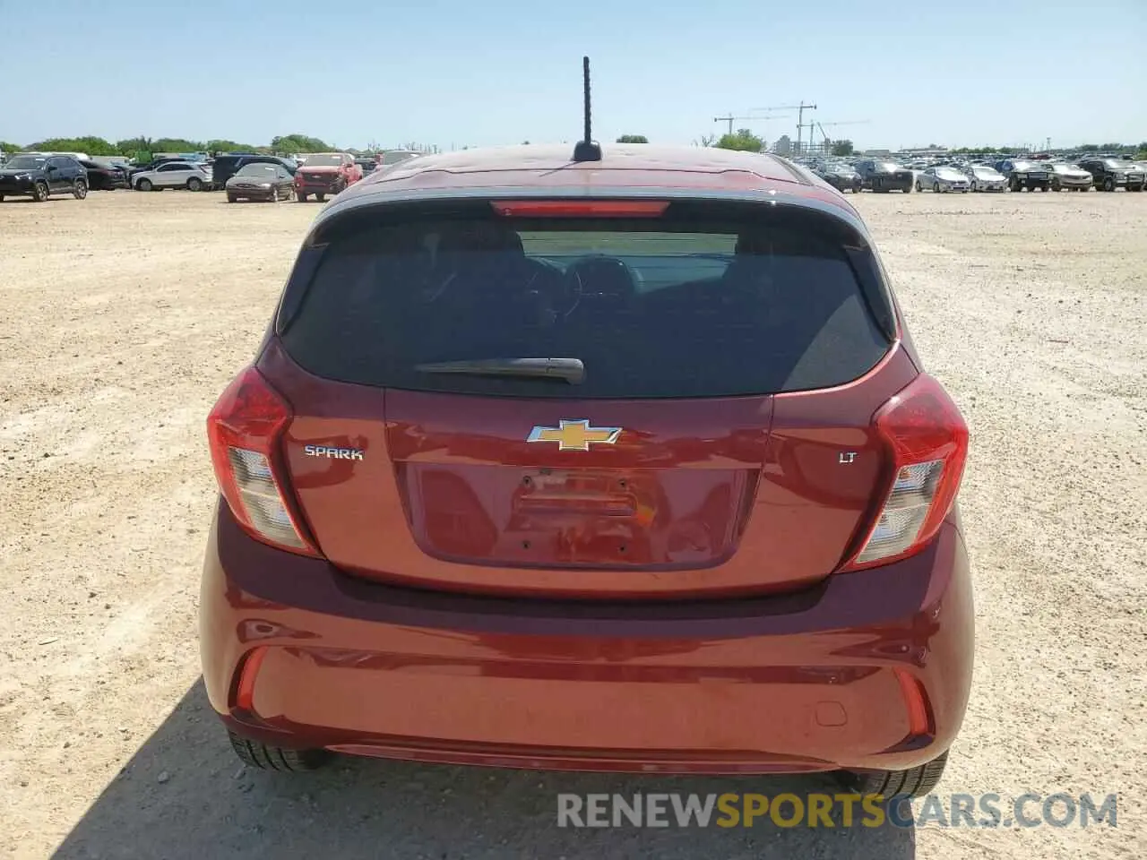 6 Photograph of a damaged car KL8CD6SA7NC033747 CHEVROLET SPARK 2022