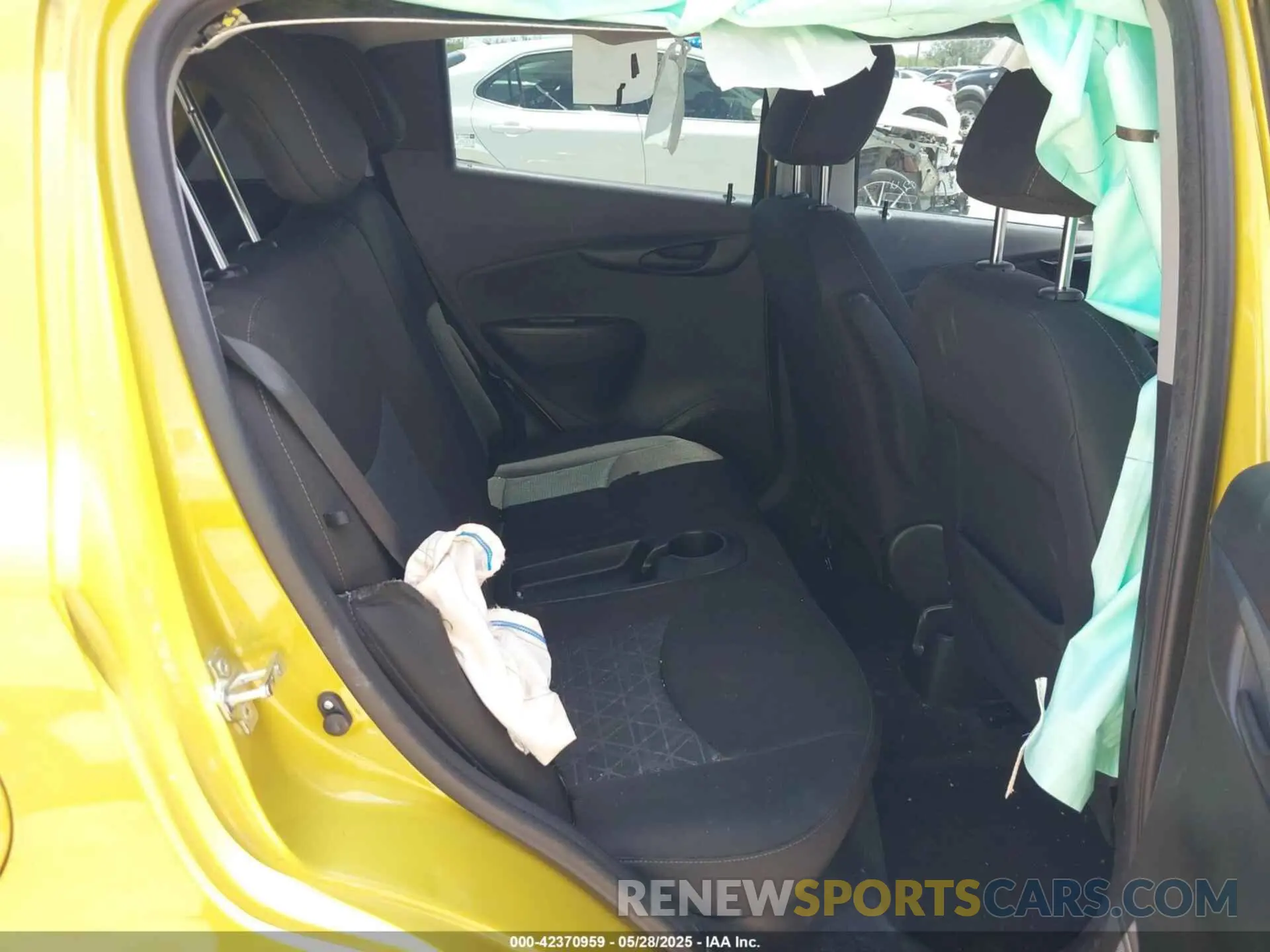 8 Photograph of a damaged car KL8CD6SA9NC038836 CHEVROLET SPARK 2022