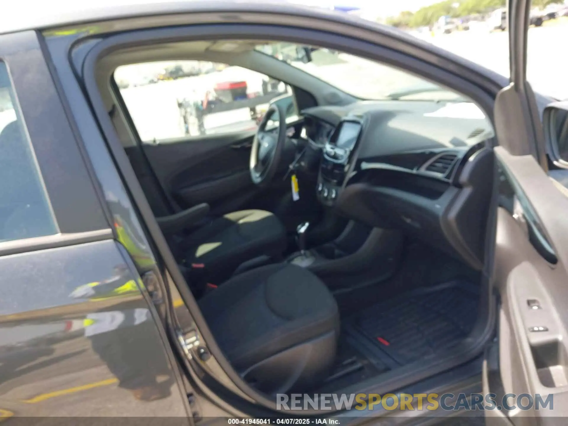 5 Photograph of a damaged car KL8CD6SAXNC010835 CHEVROLET SPARK 2022