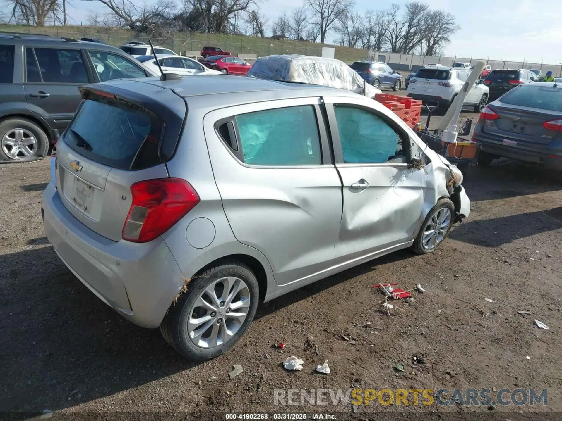 4 Photograph of a damaged car KL8CF6SA1NC014721 CHEVROLET SPARK 2022