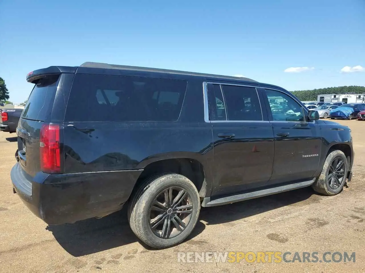 3 Photograph of a damaged car 1GNSCGECXKR208615 CHEVROLET SUBURBAN 2019