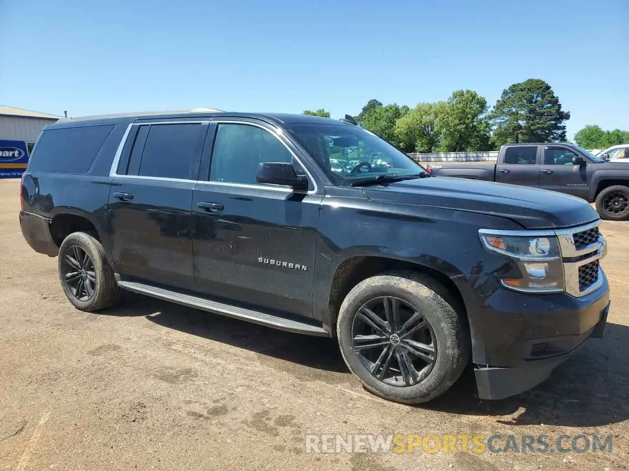 4 Photograph of a damaged car 1GNSCGECXKR208615 CHEVROLET SUBURBAN 2019