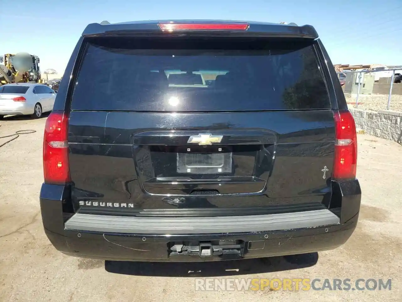 6 Photograph of a damaged car 1GNSCGKC6KR180042 CHEVROLET SUBURBAN 2019