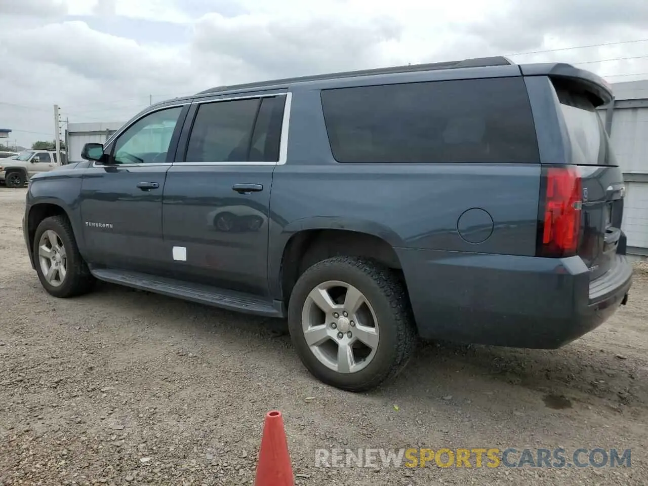 2 Photograph of a damaged car 1GNSCGKC9KR406106 CHEVROLET SUBURBAN 2019