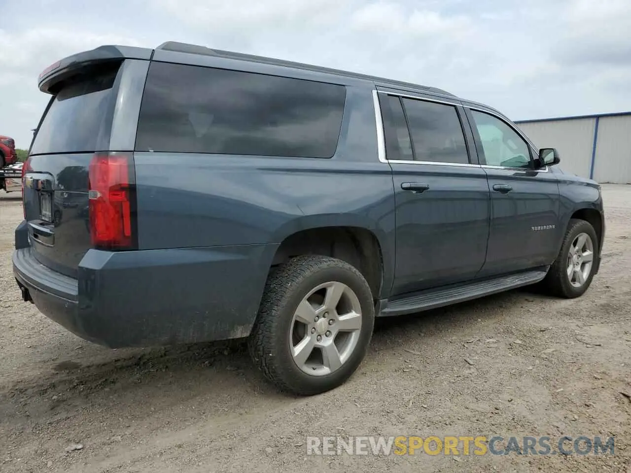 3 Photograph of a damaged car 1GNSCGKC9KR406106 CHEVROLET SUBURBAN 2019