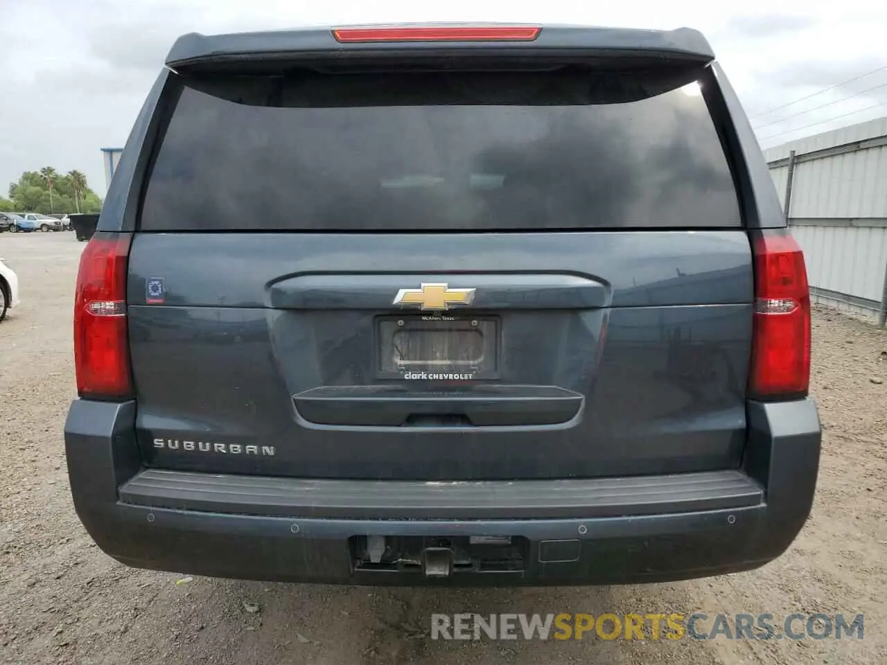 6 Photograph of a damaged car 1GNSCGKC9KR406106 CHEVROLET SUBURBAN 2019