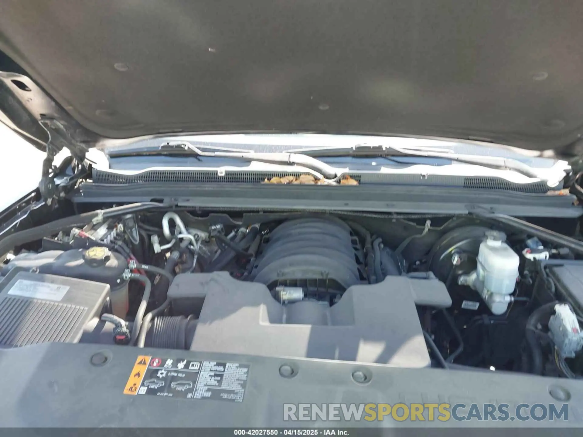 10 Photograph of a damaged car 1GNSCHKC0KR155143 CHEVROLET SUBURBAN 2019