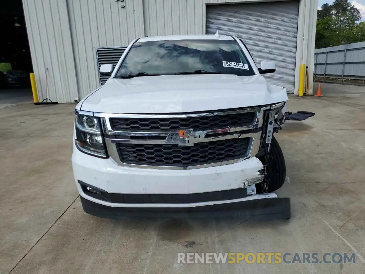 5 Photograph of a damaged car 1GNSCHKC1KR359255 CHEVROLET SUBURBAN 2019