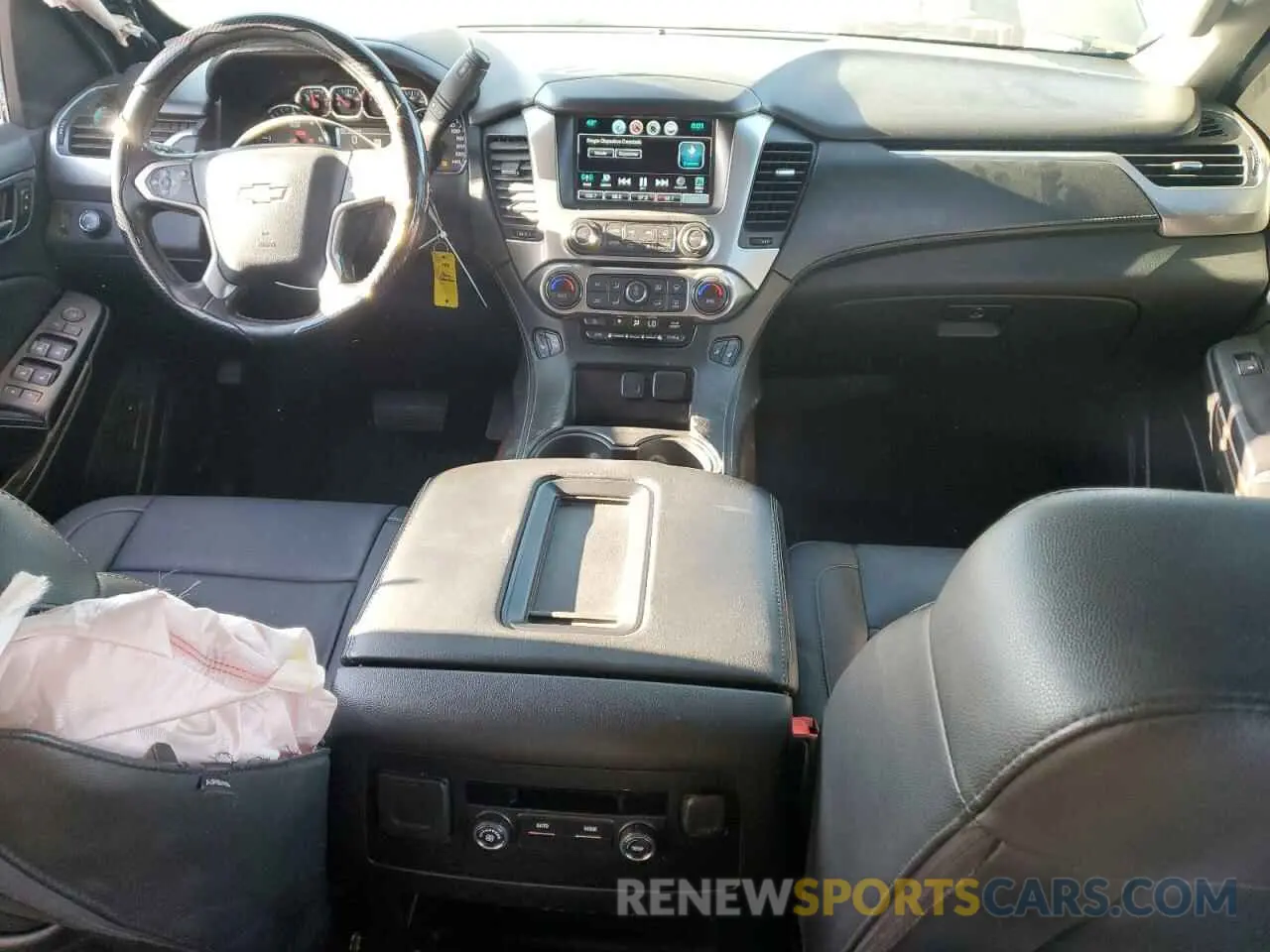 8 Photograph of a damaged car 1GNSCHKC2KR121270 CHEVROLET SUBURBAN 2019