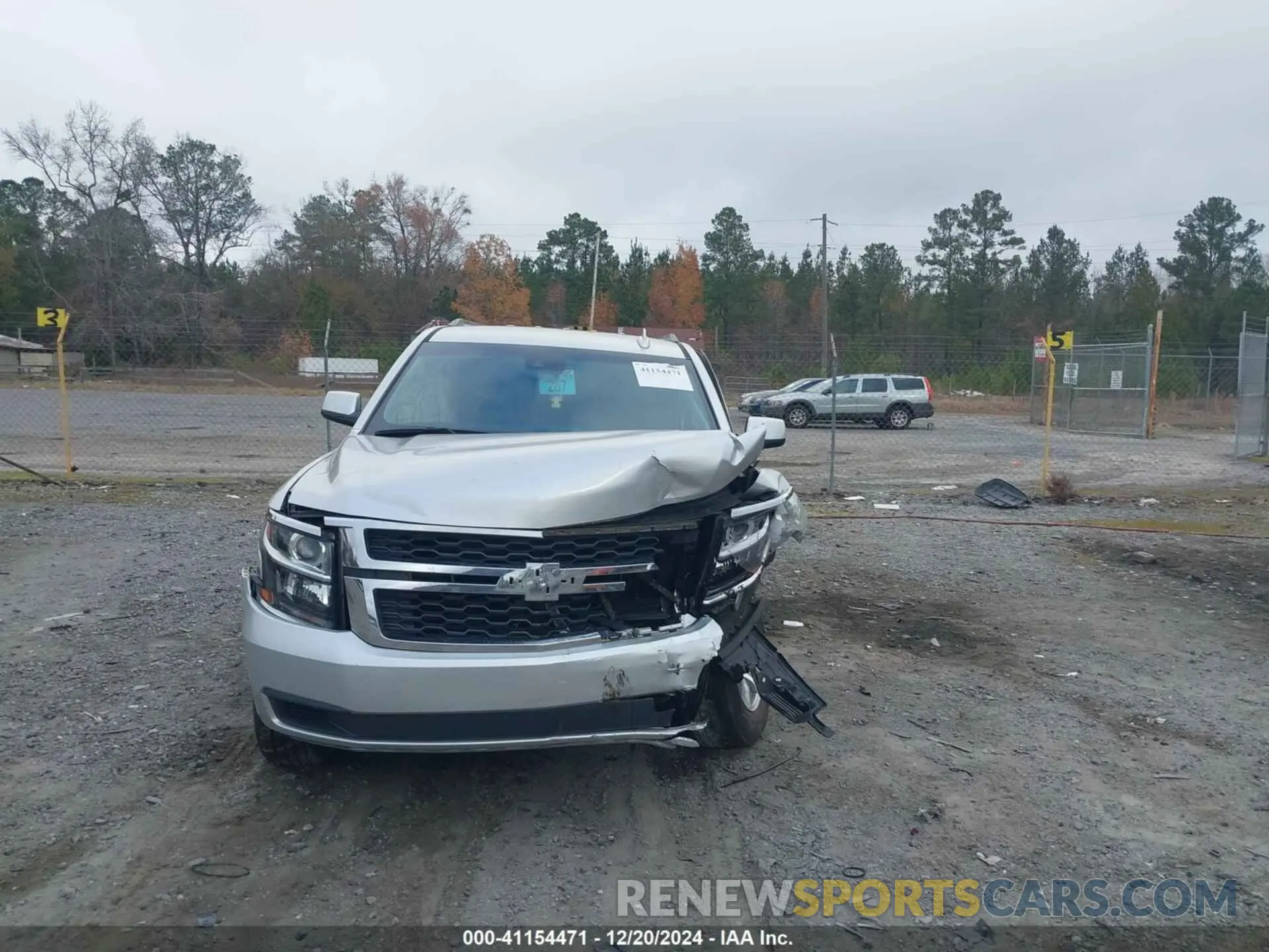 12 Photograph of a damaged car 1GNSCHKC2KR353108 CHEVROLET SUBURBAN 2019