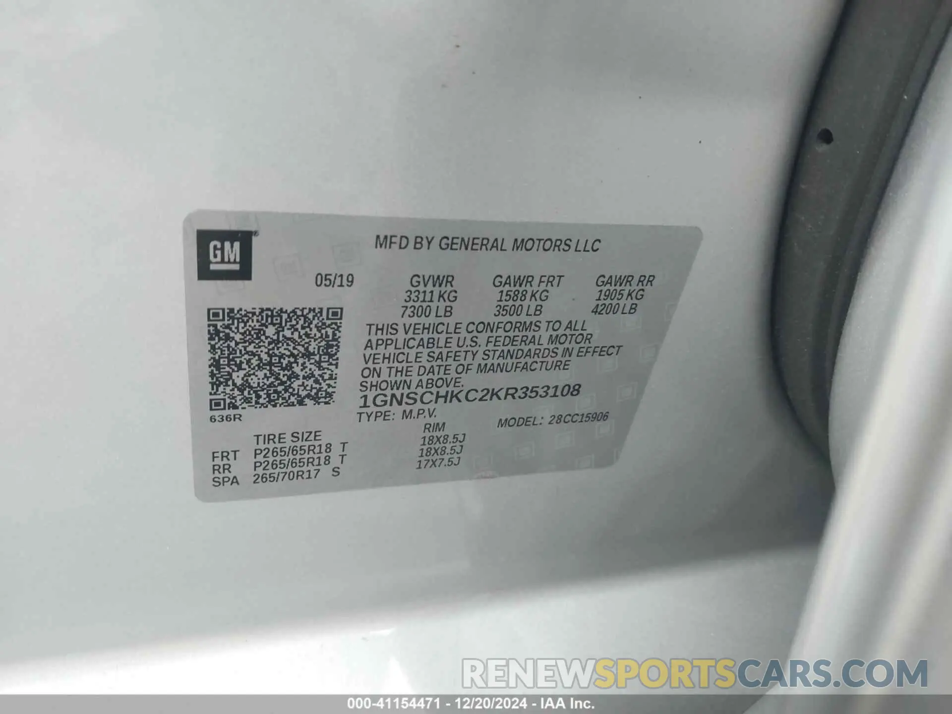 9 Photograph of a damaged car 1GNSCHKC2KR353108 CHEVROLET SUBURBAN 2019