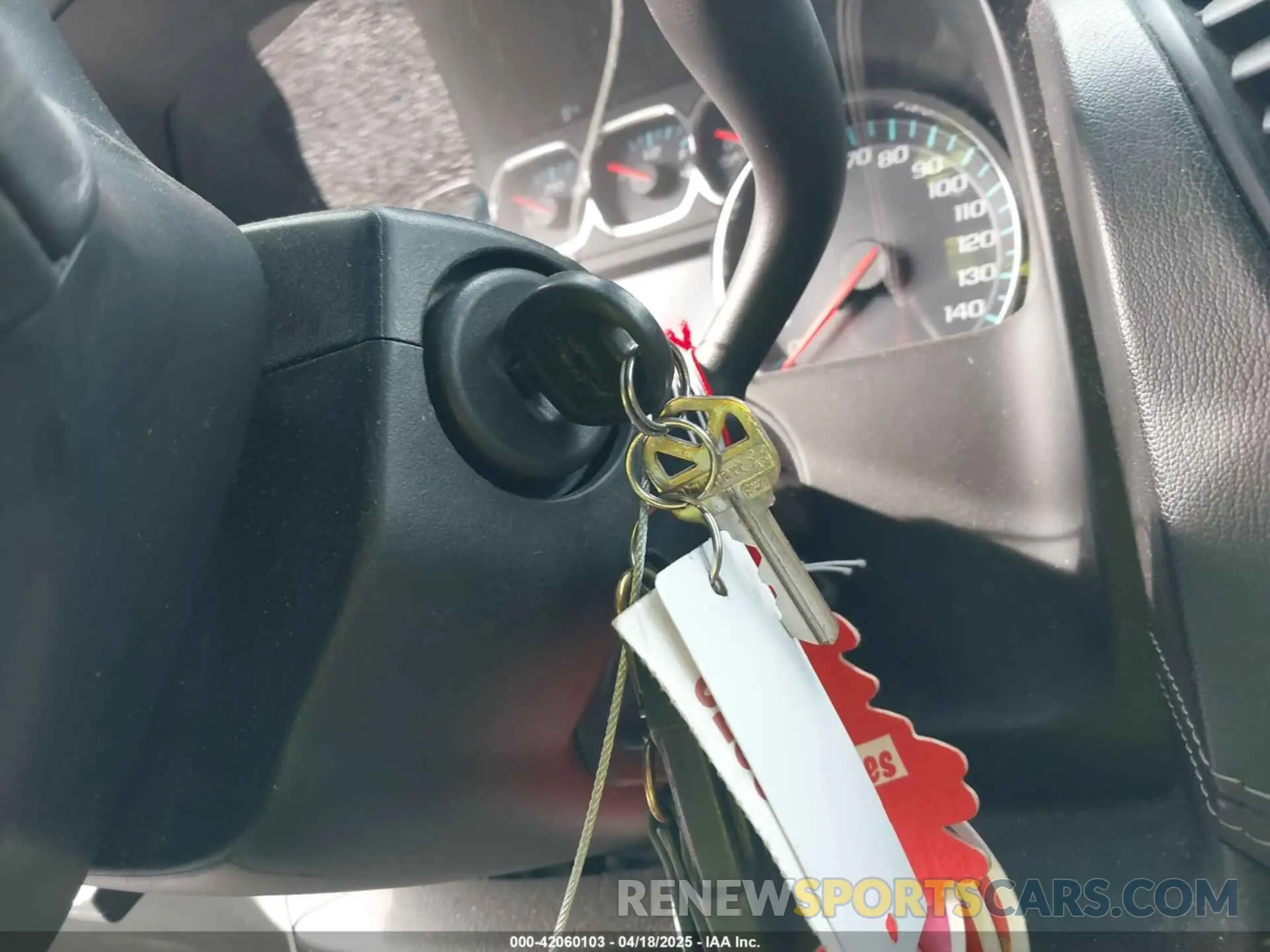 11 Photograph of a damaged car 1GNSCHKC2KR408575 CHEVROLET SUBURBAN 2019