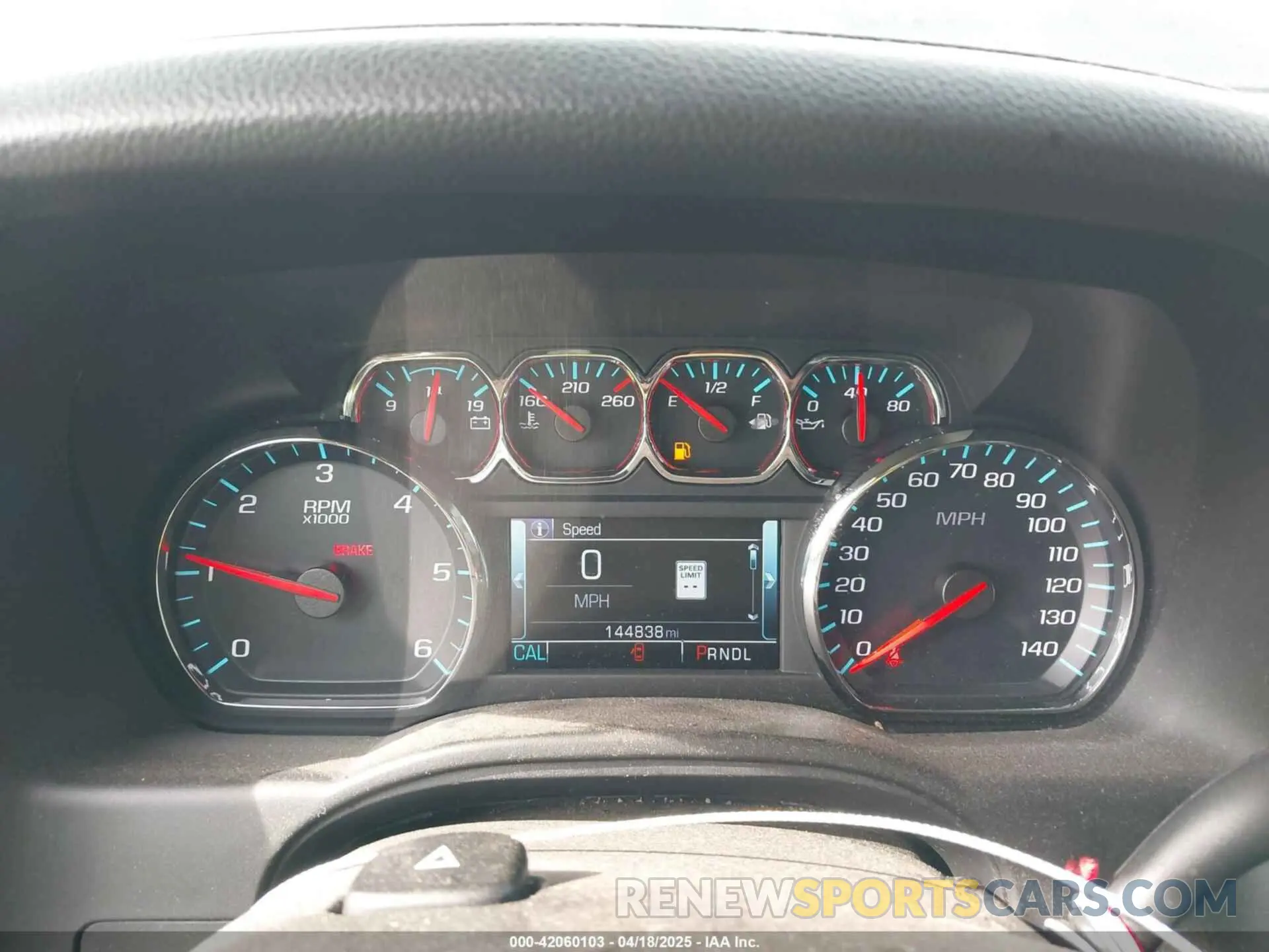 7 Photograph of a damaged car 1GNSCHKC2KR408575 CHEVROLET SUBURBAN 2019