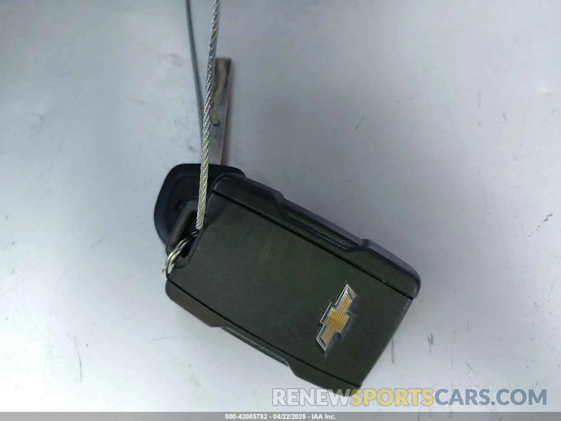 11 Photograph of a damaged car 1GNSCHKC3KR206425 CHEVROLET SUBURBAN 2019