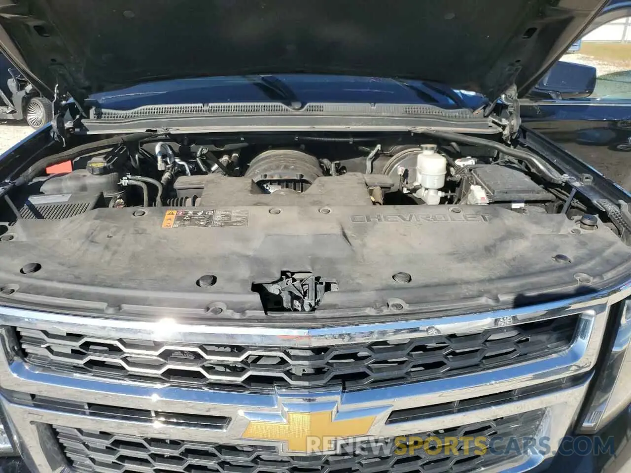 12 Photograph of a damaged car 1GNSCHKC6KR167393 CHEVROLET SUBURBAN 2019