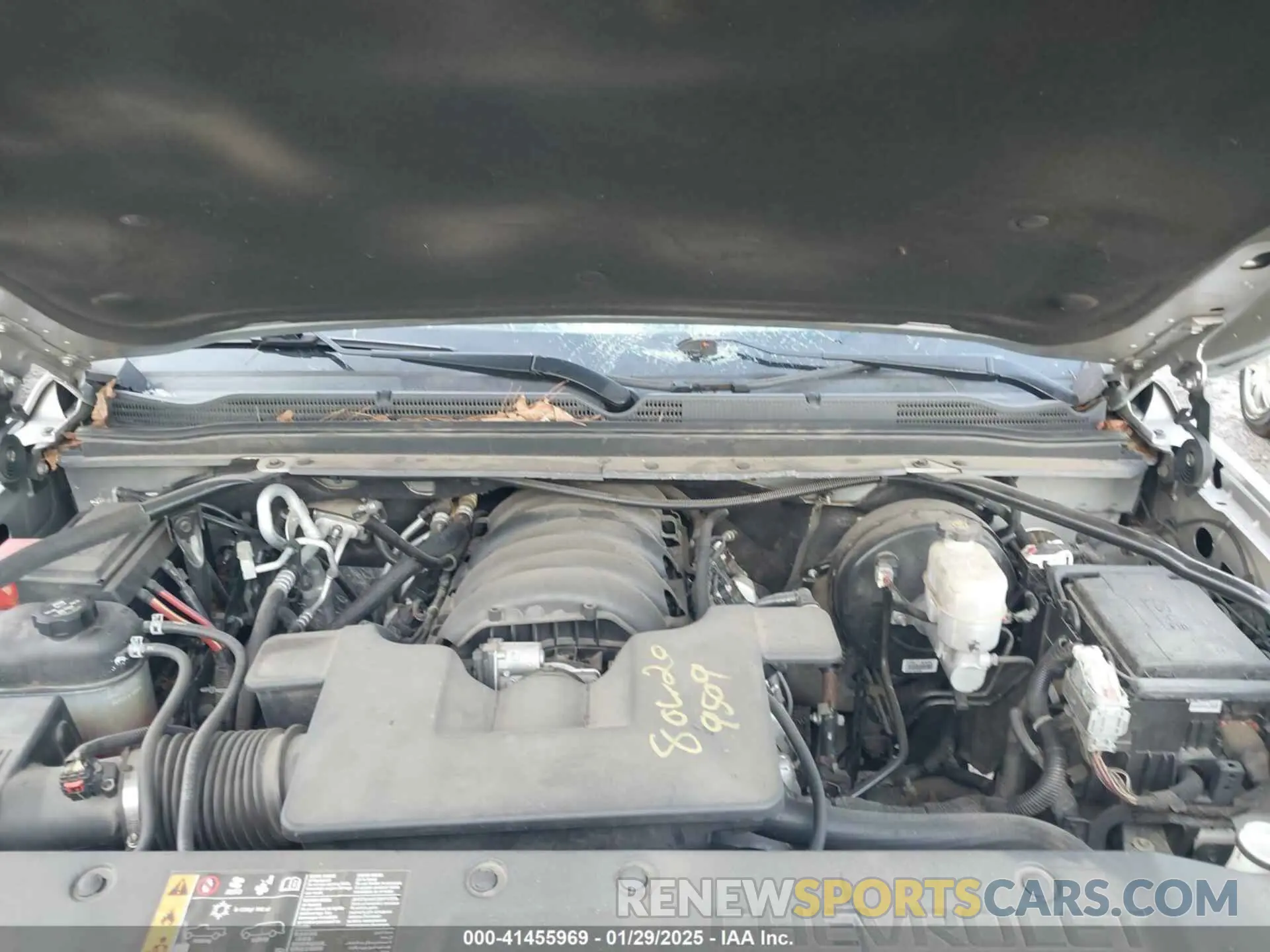 10 Photograph of a damaged car 1GNSCHKC7KR168732 CHEVROLET SUBURBAN 2019