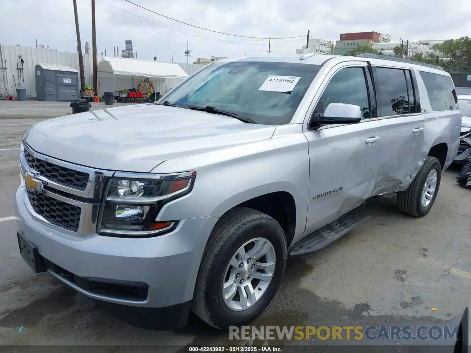 2 Photograph of a damaged car 1GNSCHKC8KR172885 CHEVROLET SUBURBAN 2019