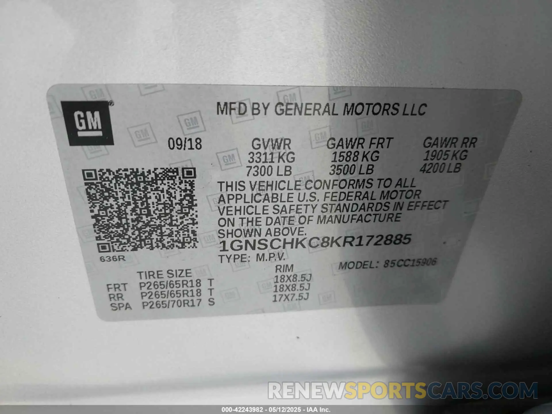 9 Photograph of a damaged car 1GNSCHKC8KR172885 CHEVROLET SUBURBAN 2019