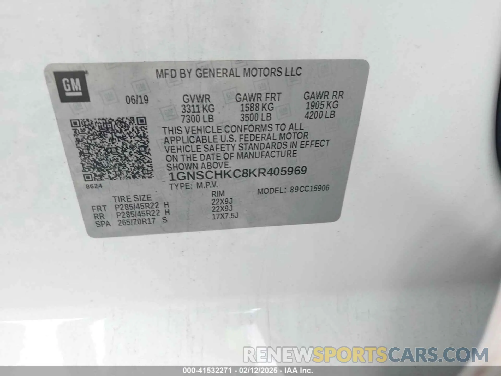 9 Photograph of a damaged car 1GNSCHKC8KR405969 CHEVROLET SUBURBAN 2019