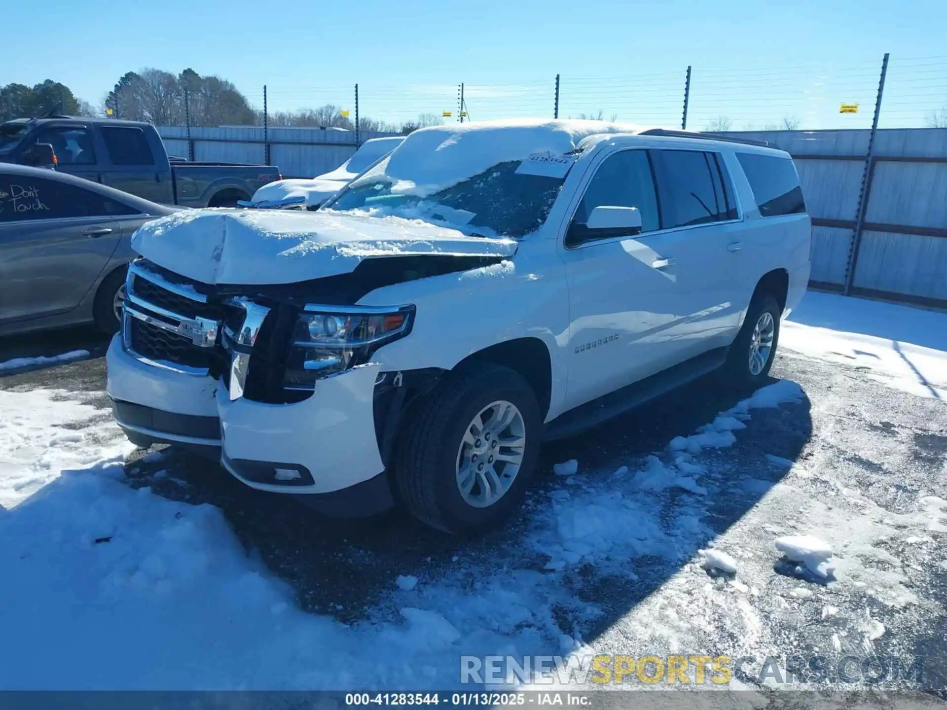 2 Photograph of a damaged car 1GNSCHKC9KR176962 CHEVROLET SUBURBAN 2019