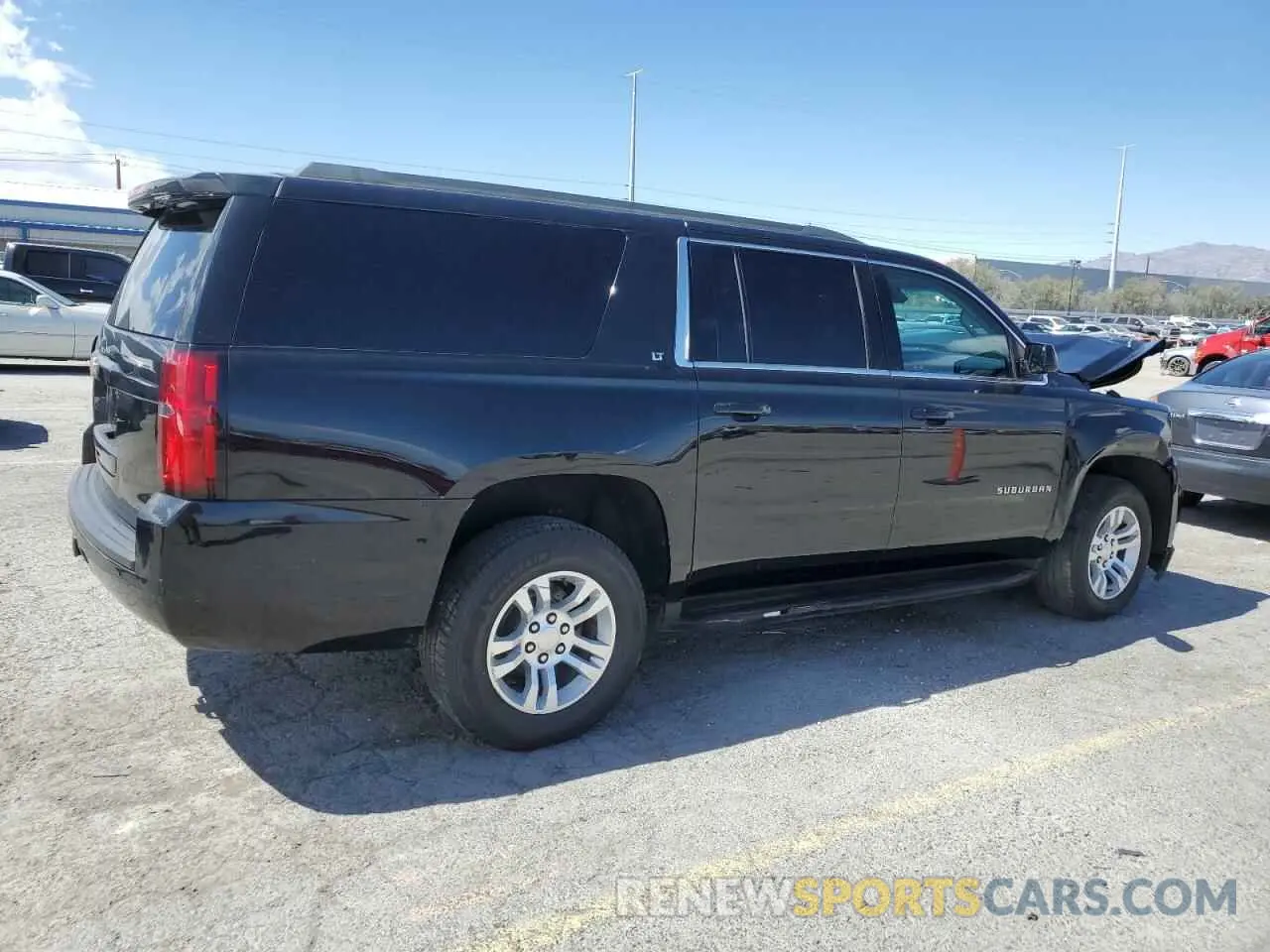 3 Photograph of a damaged car 1GNSCHKC9KR274826 CHEVROLET SUBURBAN 2019