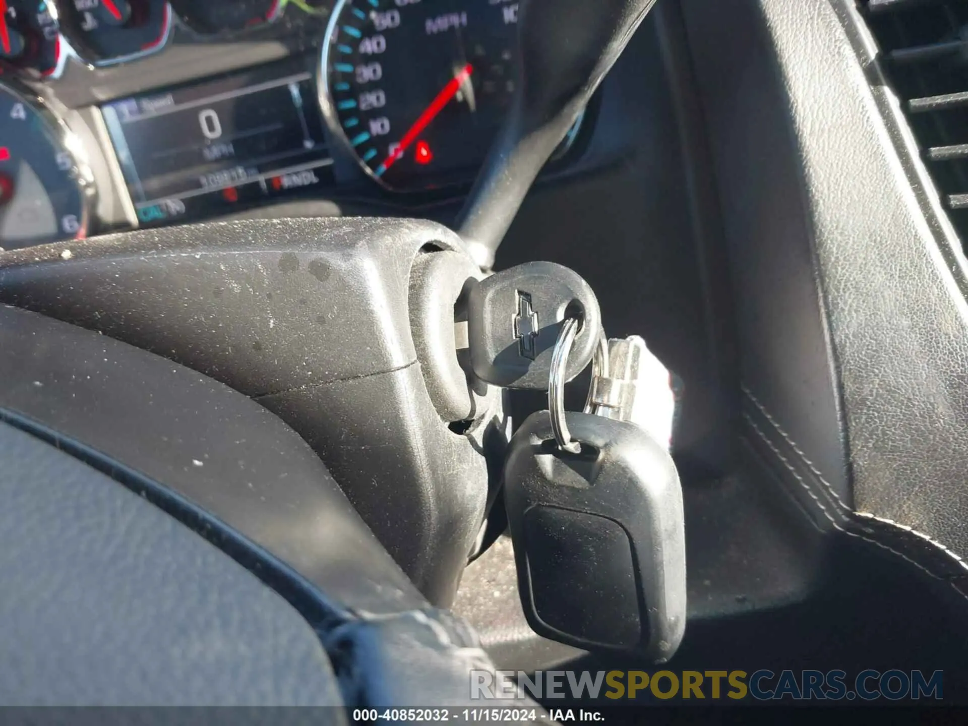 11 Photograph of a damaged car 1GNSCHKC9KR327072 CHEVROLET SUBURBAN 2019