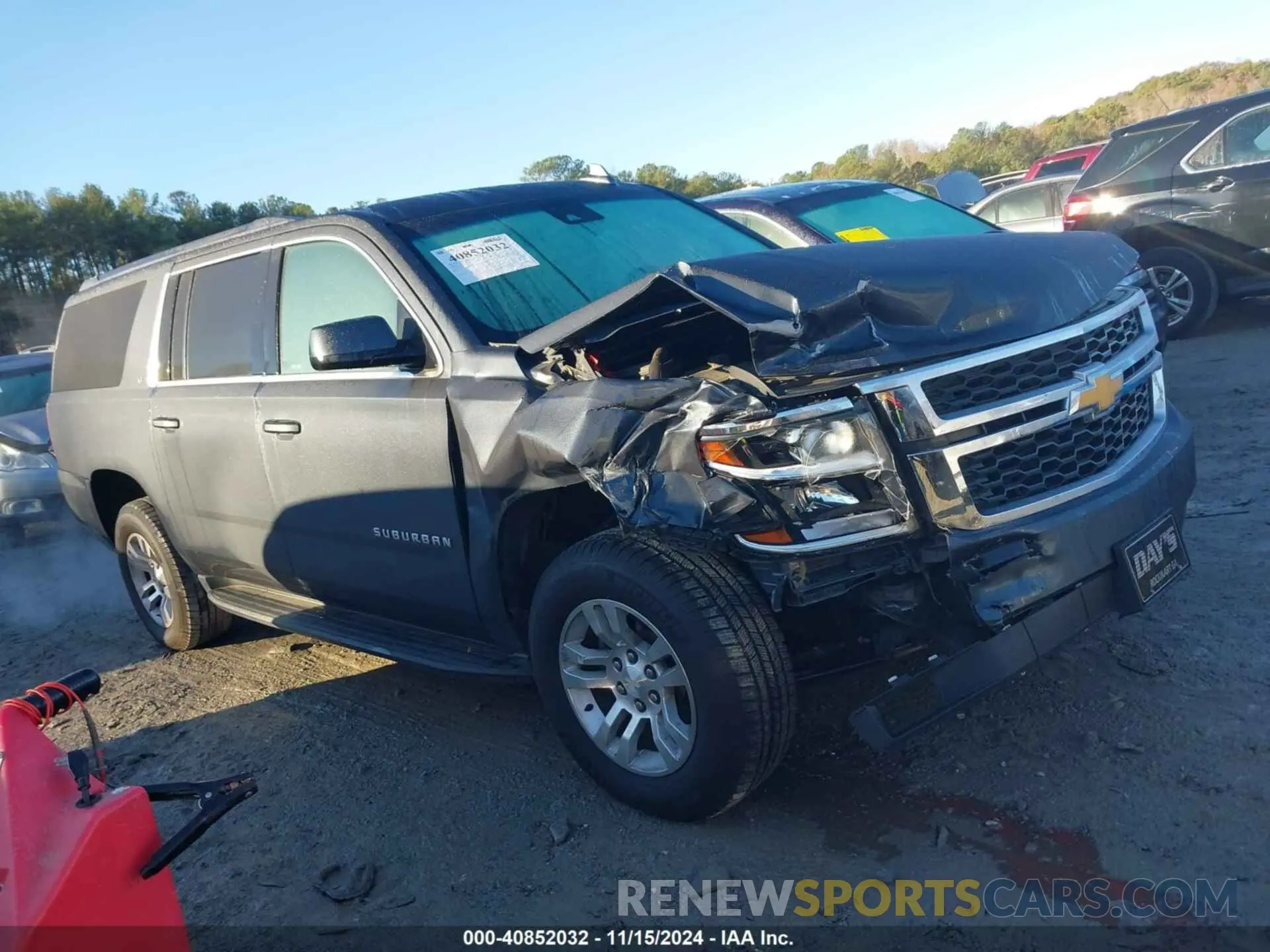13 Photograph of a damaged car 1GNSCHKC9KR327072 CHEVROLET SUBURBAN 2019