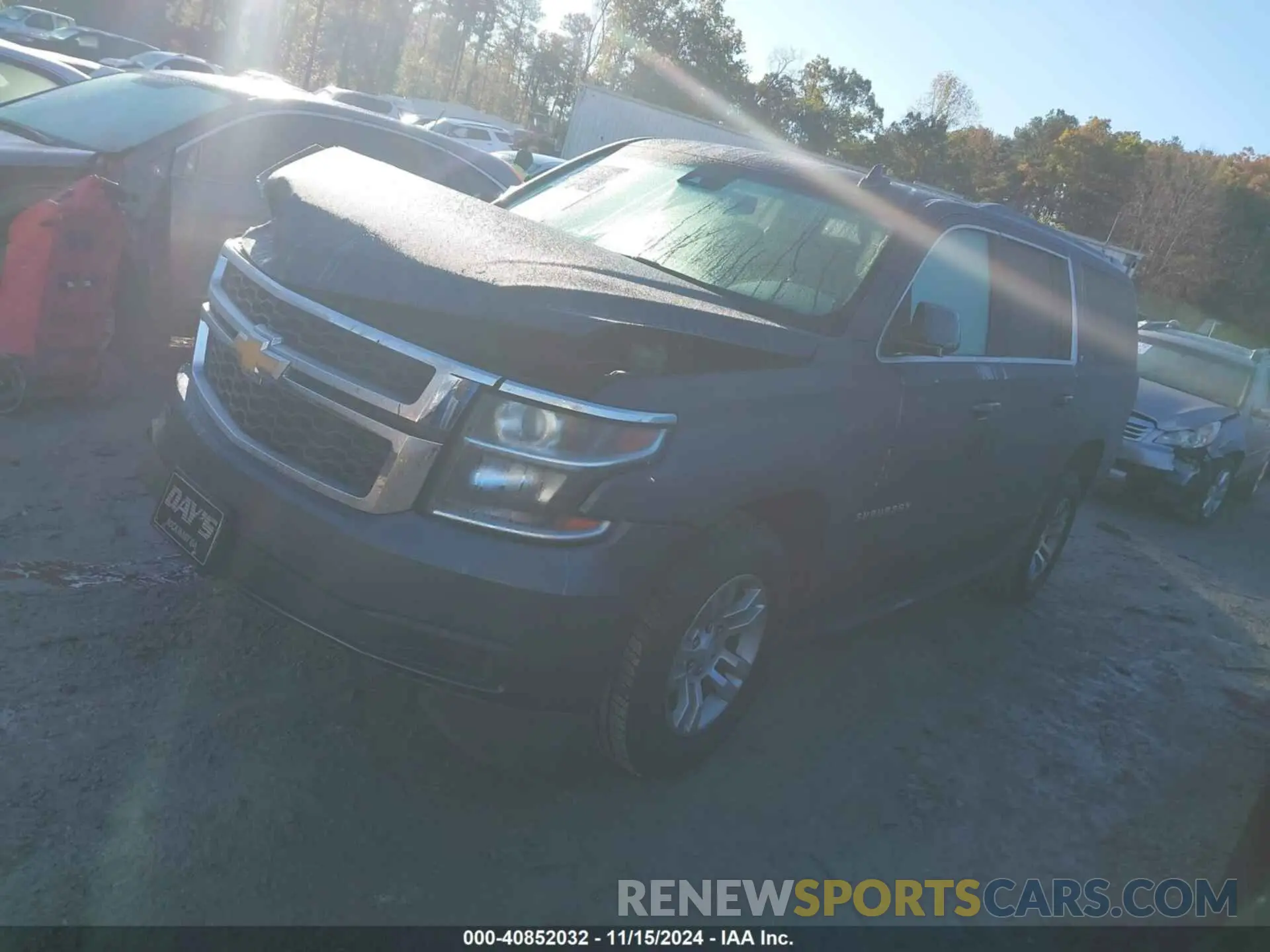 2 Photograph of a damaged car 1GNSCHKC9KR327072 CHEVROLET SUBURBAN 2019
