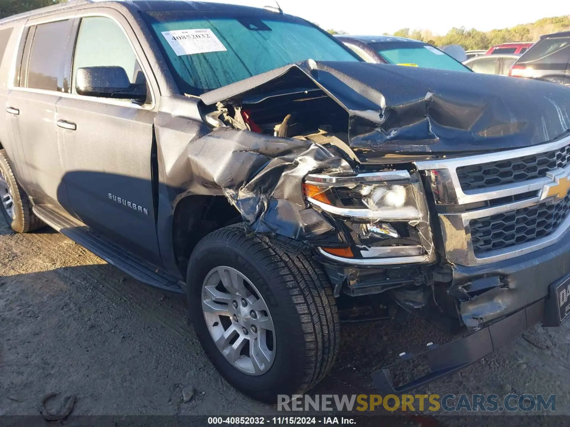 6 Photograph of a damaged car 1GNSCHKC9KR327072 CHEVROLET SUBURBAN 2019