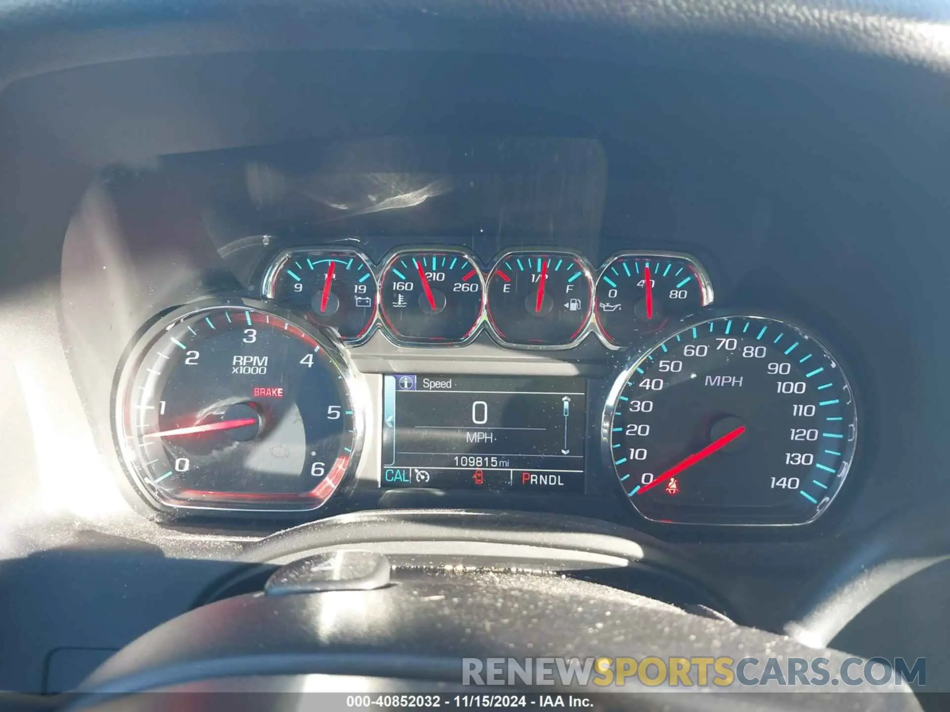 7 Photograph of a damaged car 1GNSCHKC9KR327072 CHEVROLET SUBURBAN 2019