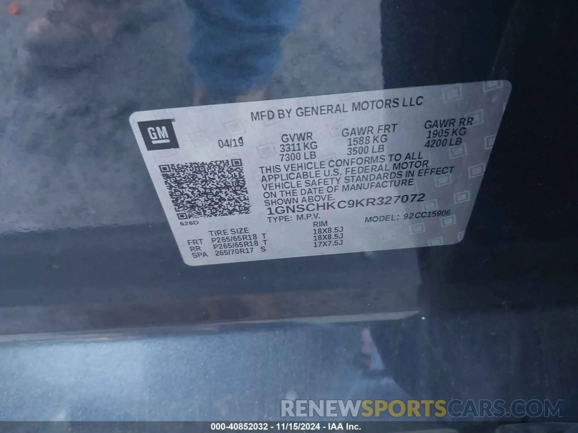 9 Photograph of a damaged car 1GNSCHKC9KR327072 CHEVROLET SUBURBAN 2019