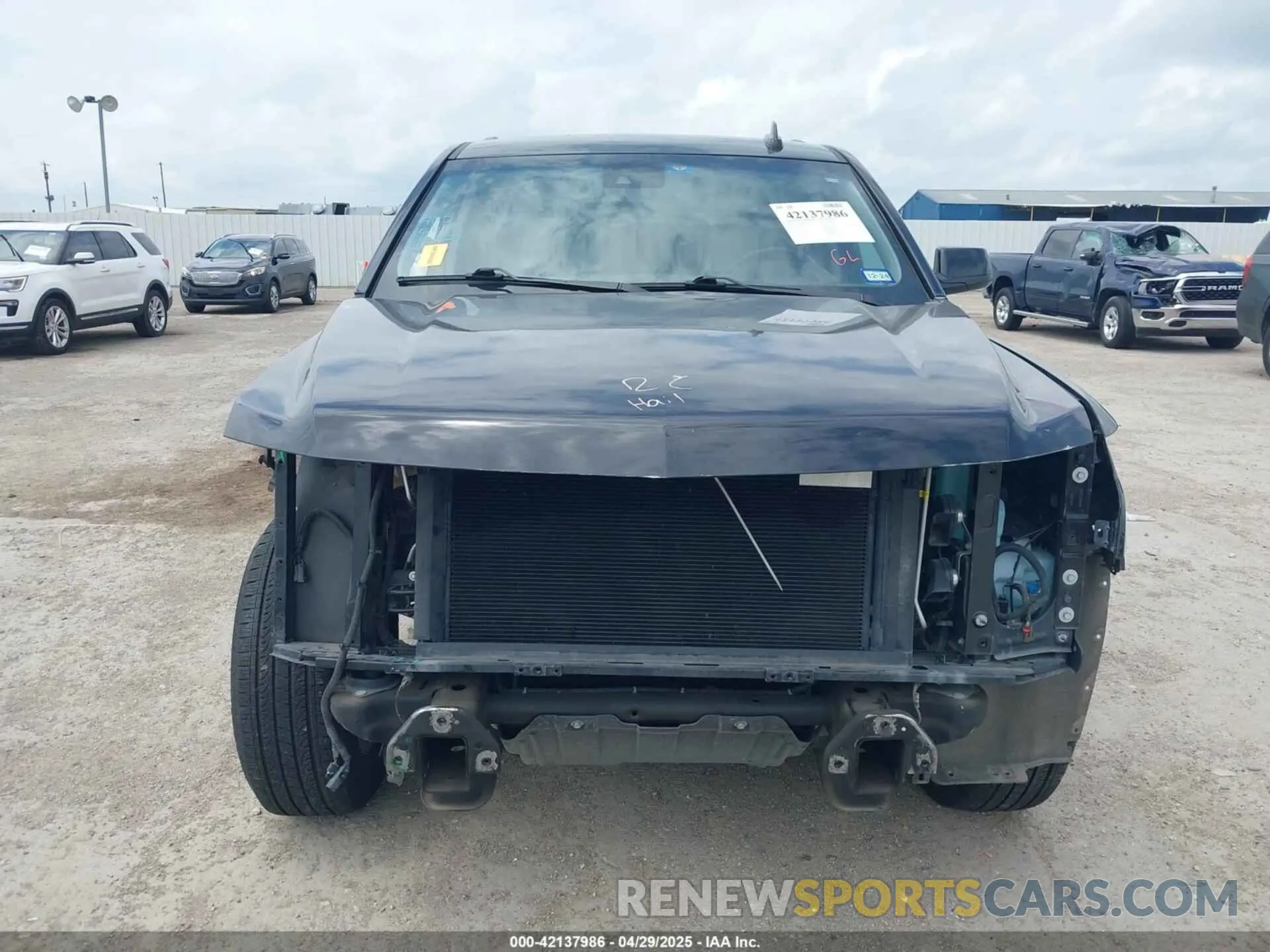 13 Photograph of a damaged car 1GNSCHKCXKR396482 CHEVROLET SUBURBAN 2019