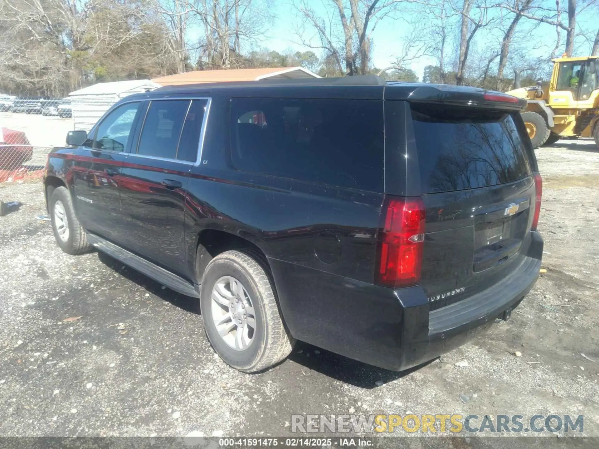 3 Photograph of a damaged car 1GNSCHKCXKR405939 CHEVROLET SUBURBAN 2019
