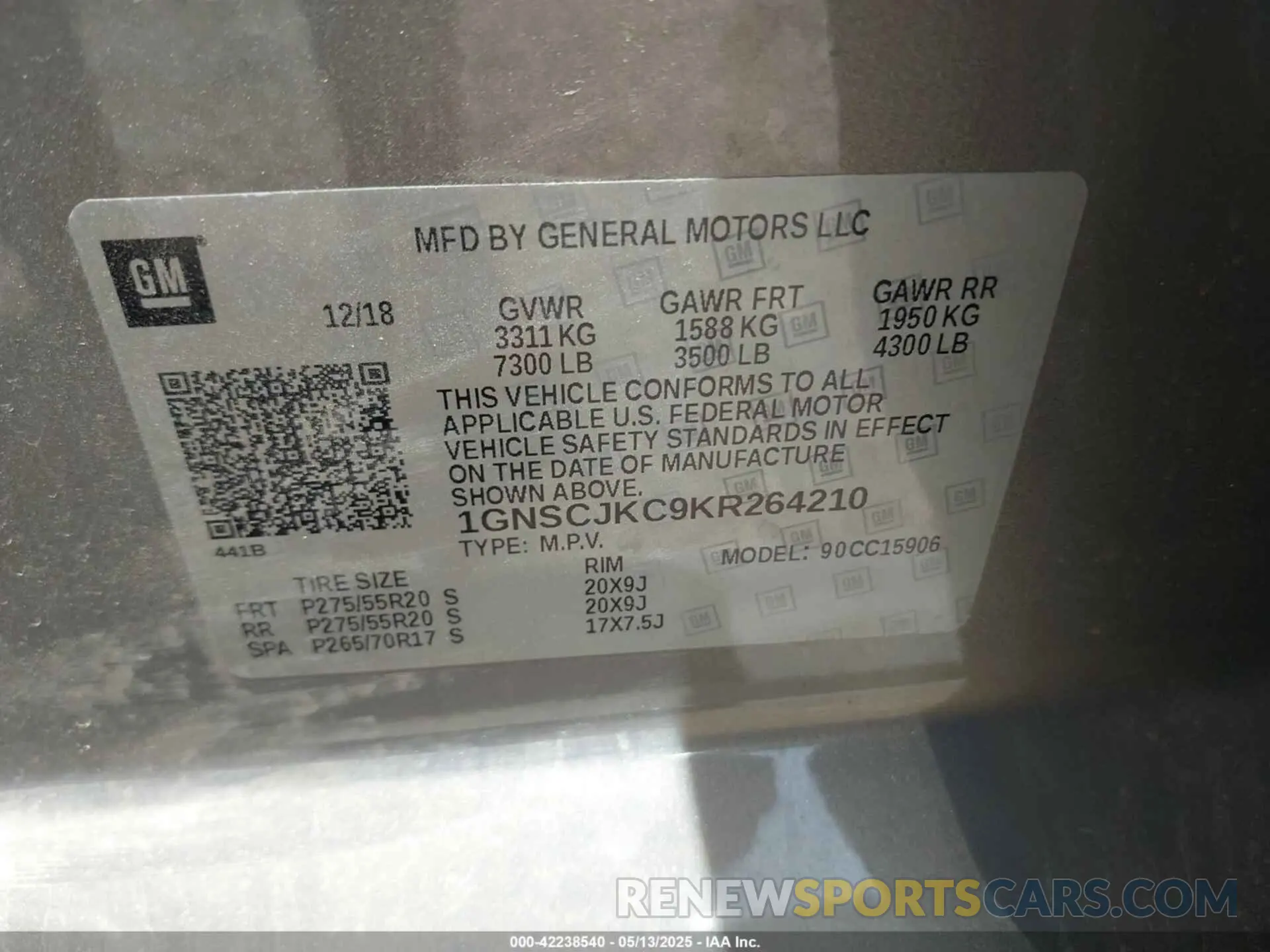 9 Photograph of a damaged car 1GNSCJKC9KR264210 CHEVROLET SUBURBAN 2019